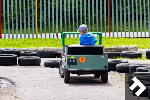 Buckets of Fun - Diggerland