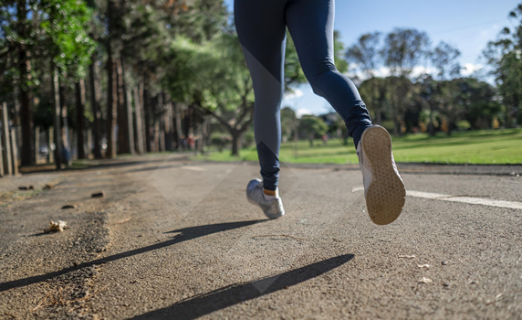 how-to-clean-running-shoes
